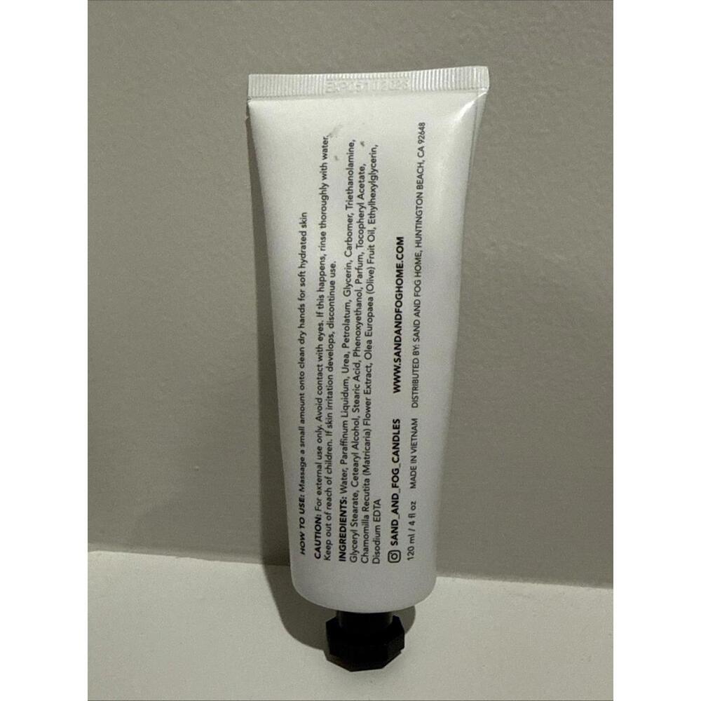 Sand Fog Vanilla Covonut Hand Cream Exp 2028~4 fl New Without Box